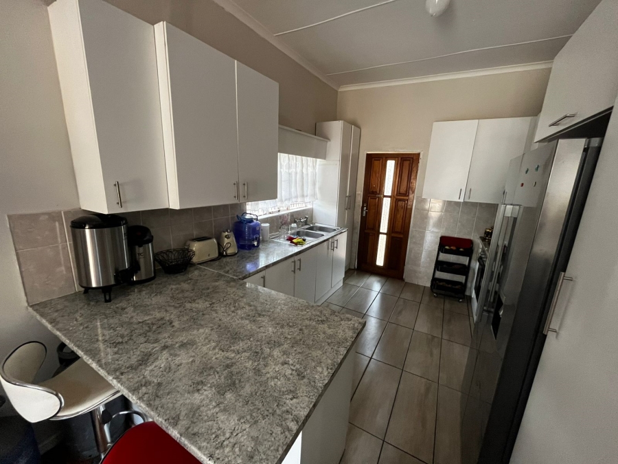 To Let 3 Bedroom Property for Rent in Top Town Eastern Cape
